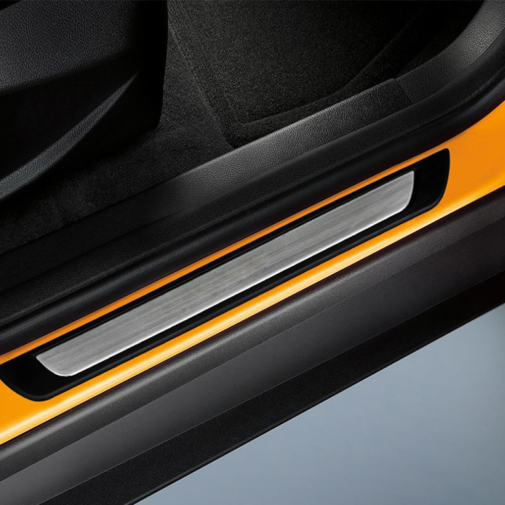 Pandami Her Araca Uyumlu Krom Kapı Eşikliği