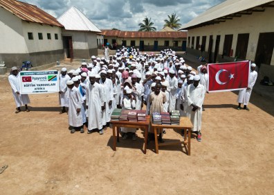 Kur’an-ı Kerim Hediyesi ve Hafızlık Desteği