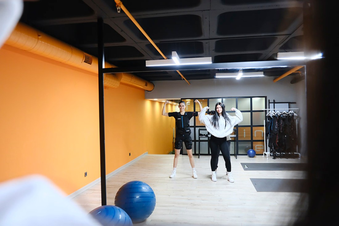 EMS ile Kilo Verme: Kas Kütlesini Korurken Yağ Yakma Yöntemleri