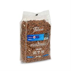 Felicia Kolajenli Somonlu Az Tahıllı Yetişkin Kedi